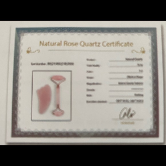 Deciniee Jade Roller-  brand new in box -  comes with travel pouch - Picture 4 of 4